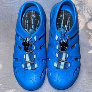 NWOB (Display) Women’s Size 11 Northside Waterproof Hiking Summer Sandals Shoes